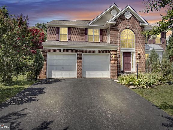 2nd image of 665 Clydesdale Dr