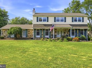 7 Pebble Ridge Rd, Warrington, PA 18976