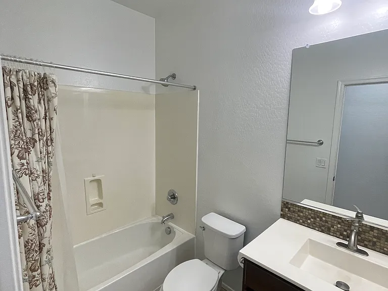 4425 E Muriel Dr — Photo 23