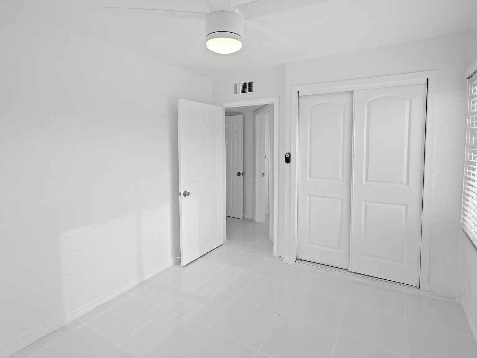 2 bed, 875 sqft, $2,250 — Photo 4
