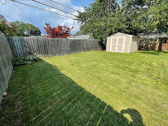 5th image of 1395 Dulong Ave