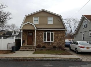 386 Colony Ave, Staten Island, NY 10306