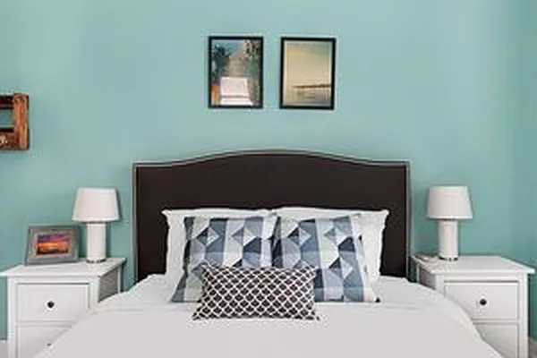 Sold by Compass | media 1