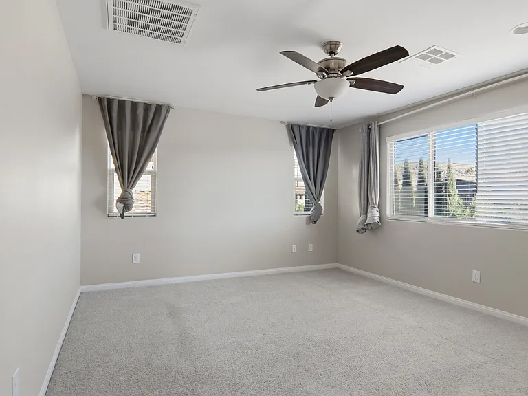 3158 Molinos Dr — Photo 41