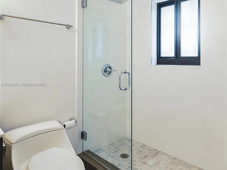 1955 Alamanda Dr — Photo 13