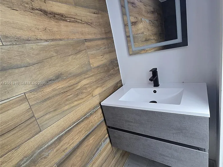 20950 SW 119th Ct — Photo 54