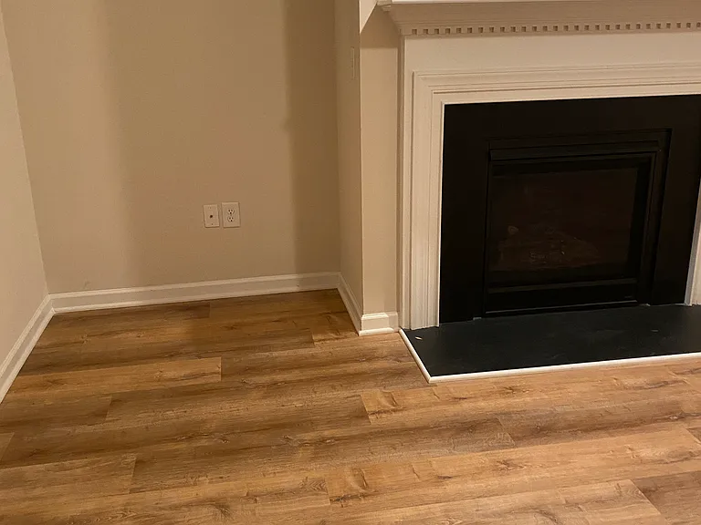 1146 Kingston Grove Dr — Photo 4