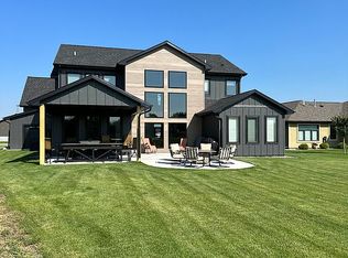 2313 34th Ave SE, Mandan, ND 58554