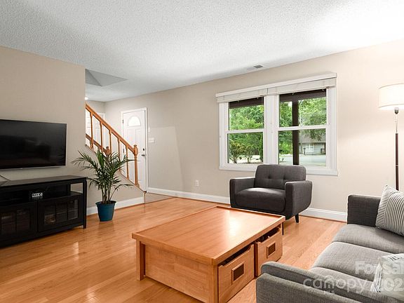5th image of 5604 Bethesda Ct