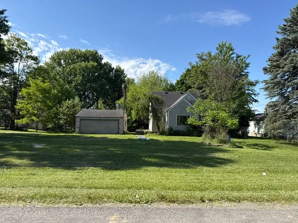 1504 Alvaretta Blvd, New Castle, PA 16101