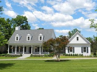 15 Stonecrest Rd, Ridgefield, CT 06877