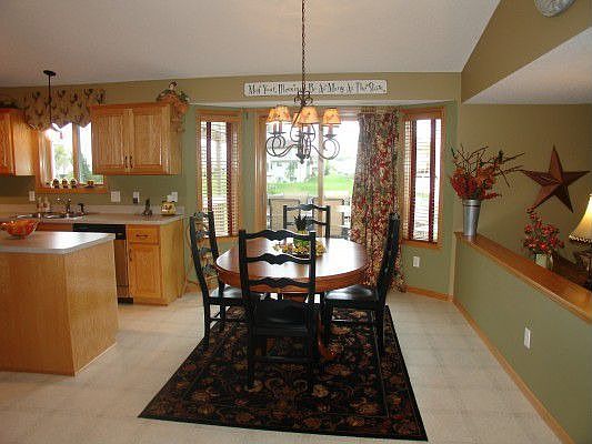 5th image of 10032 Evergreen Ct N
