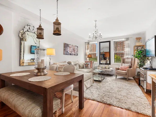 35 Essex St #6C, New York, NY 10002