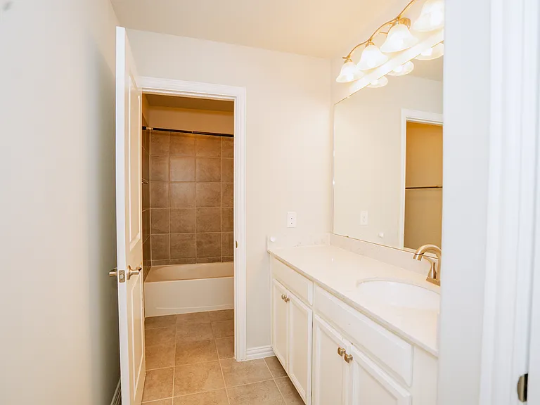 2620 Walnut Creek Ln — Photo 23