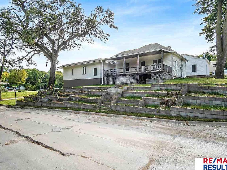 1st image of 1701 Avenue A
