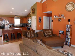 225 Sleepy River Rd, Simpsonville, SC 29681