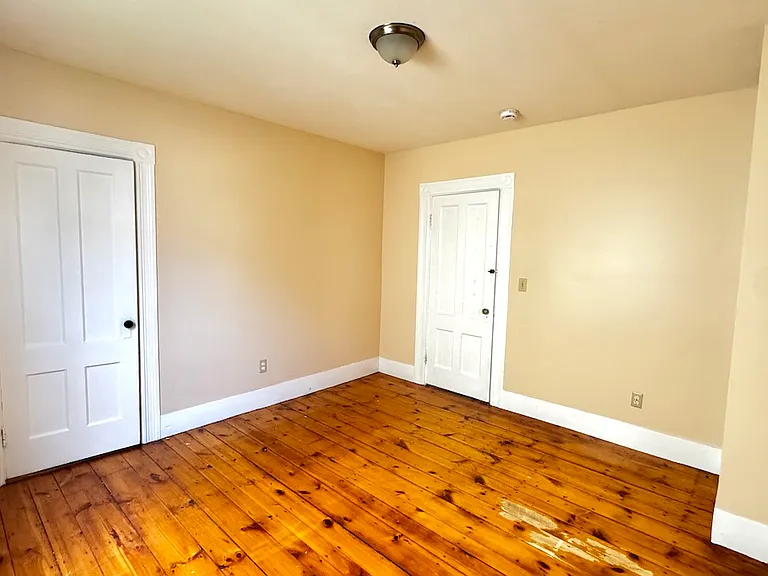 282 Dubuque St #1R — Photo 7