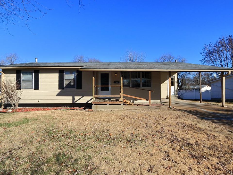 1st image of 985 Lexington Park