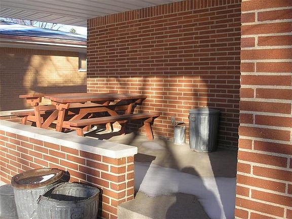 3rd image of 5388 Carolina St