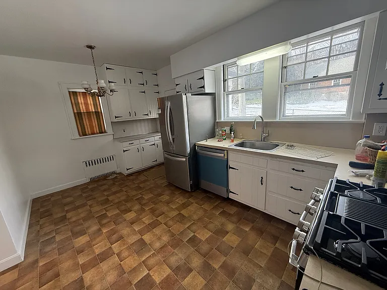3 Greenough St — Photo 6