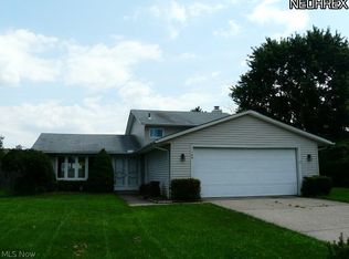 5449 Manning Cir, North Ridgeville, OH 44039
