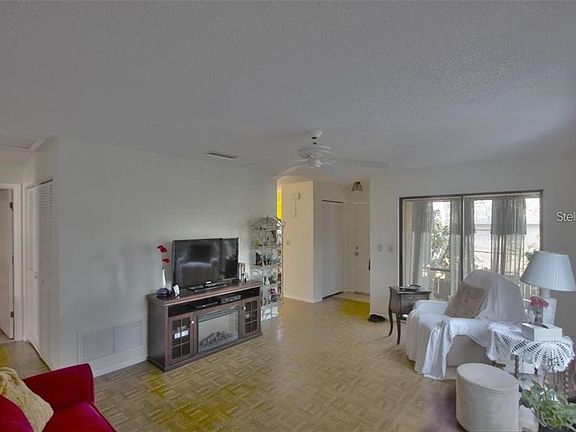 2nd image of 3535 Bahia Vista St