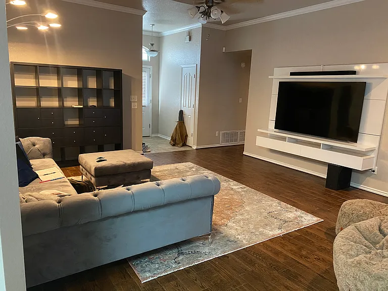 4904 Platinum Dr — Photo 4