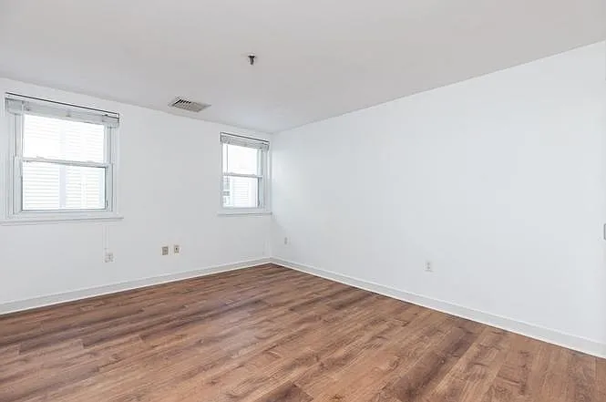 126 Tudor St #F — Photo 6