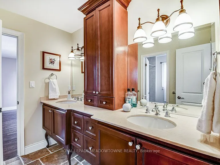 591 Lakeside Ave — Photo 27