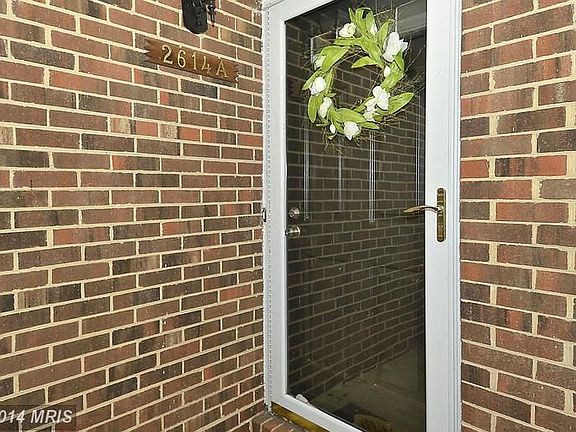 3rd image of 2614 S Arlington Mill Dr #1
