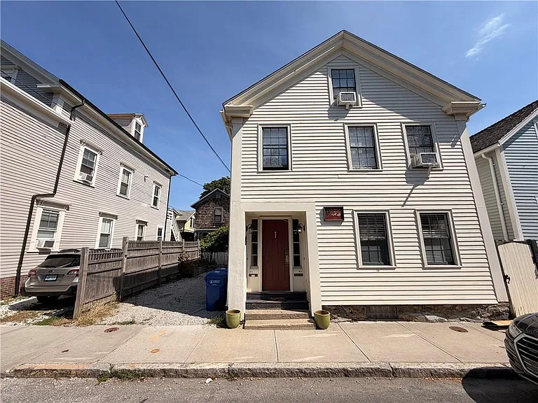 25 Marsh St — Photo 6