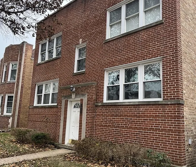 2821 W Summerdale Ave #2E — Photo 1