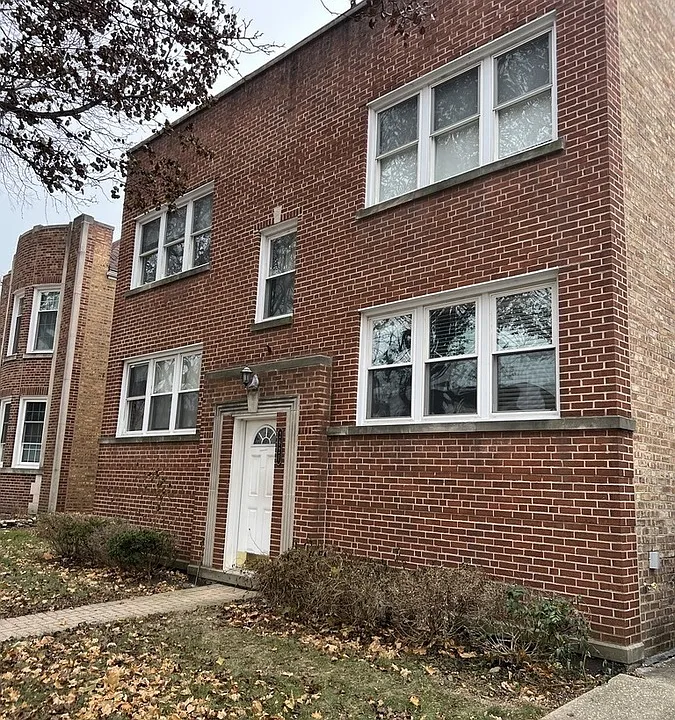 2821 W Summerdale Ave #2E