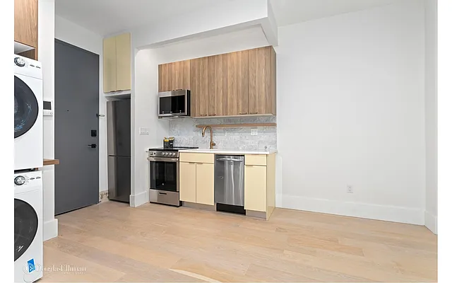 Rented by Douglas Elliman | media 35