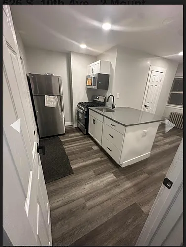 526 S 10th Ave #2 Photo 1