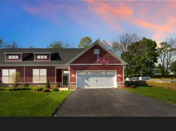 526 Landing Ct, Apollo, PA 15613