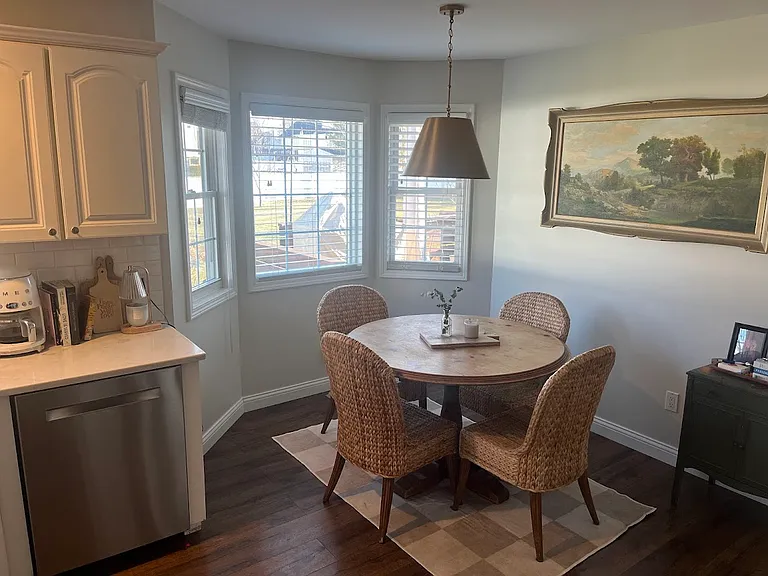 301 Andrea Ave — Photo 2