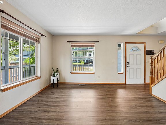 5th image of 14727 SW Brooke Ct