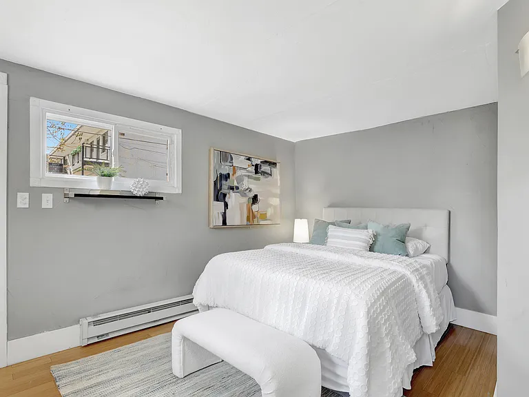 457 Fox St — Photo 17