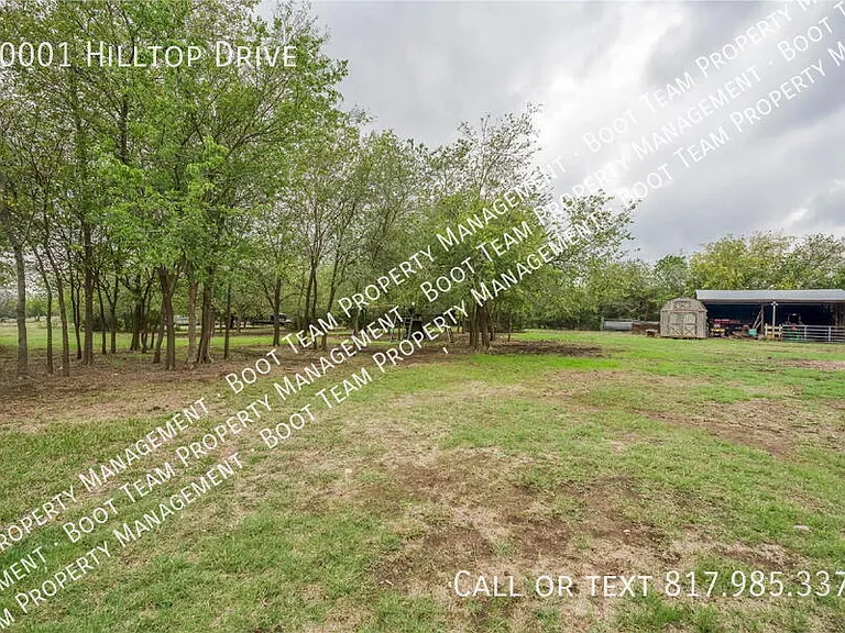 10001 Hilltop Dr — Photo 5