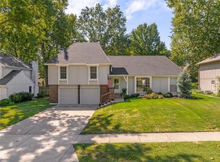 10927 W 99th Pl, Overland Park, KS 66214