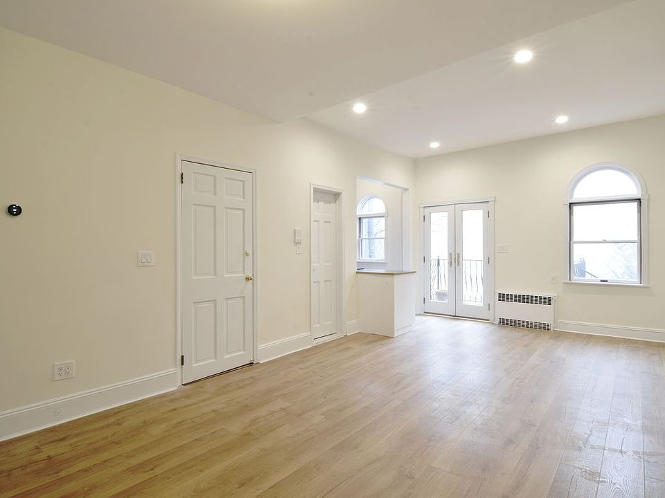 1st image of 289 Court St #A
