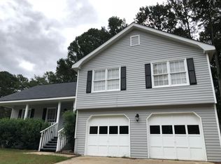 1937 Kelvin Dr, Lawrenceville, GA 30043