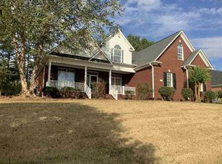 658 Mosswood Ln, Spartanburg, SC 29301