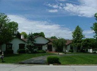 792 Colonial Way, Greenwood, IN