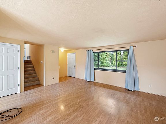 2nd image of 7900 146th Avenue E