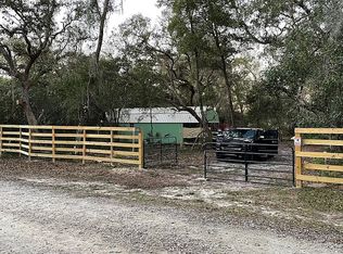 11573 E Steamboat Dr, Floral City, FL 34436