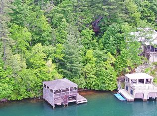 325 Fishpond Ln, Lakemont, GA 30552