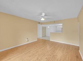 5520 NW 61st St APT 212, Pompano Beach, FL 33073