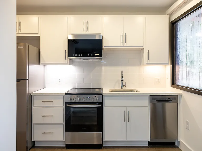 Overton Lofts — Photo 19